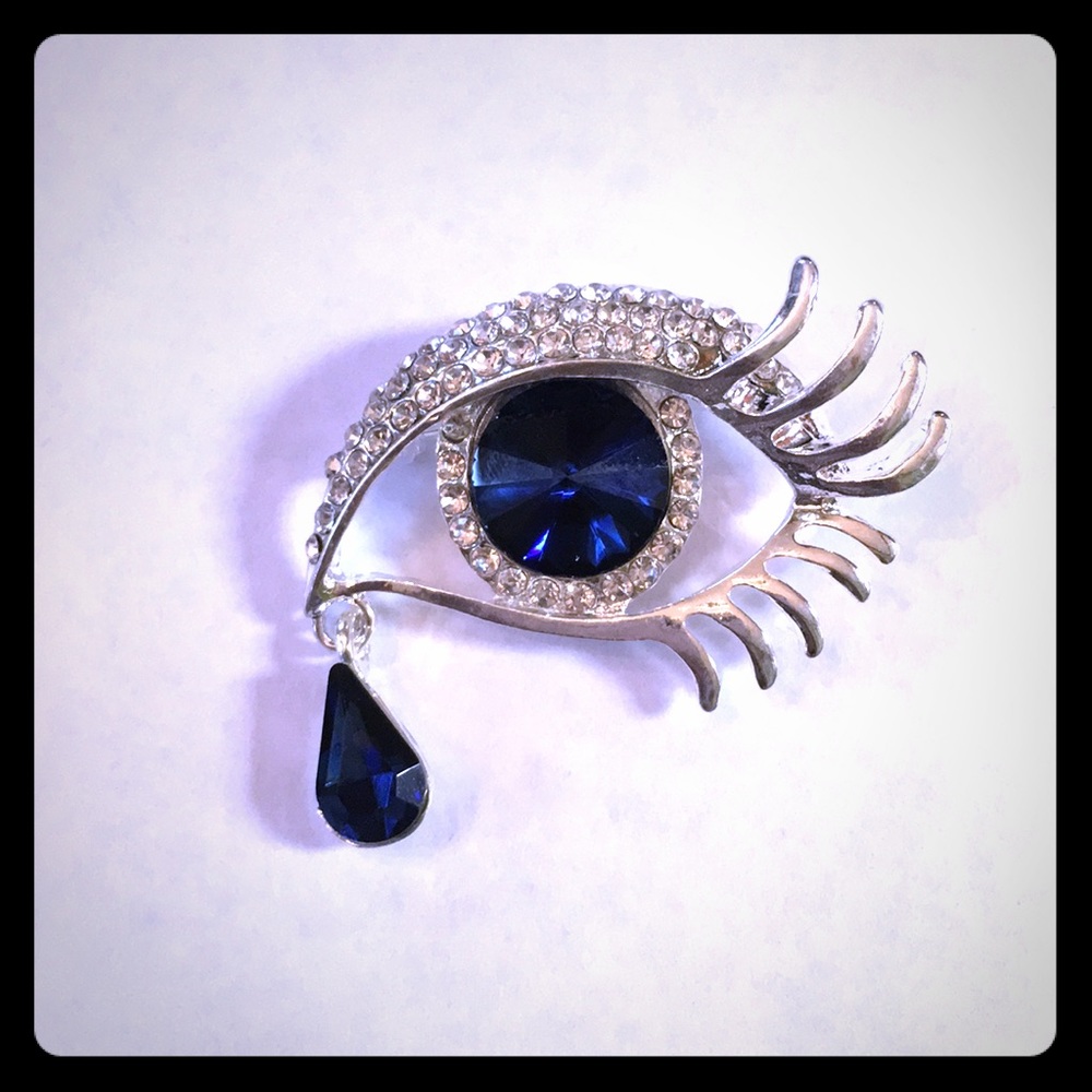 Eye pin with dangly teardrop